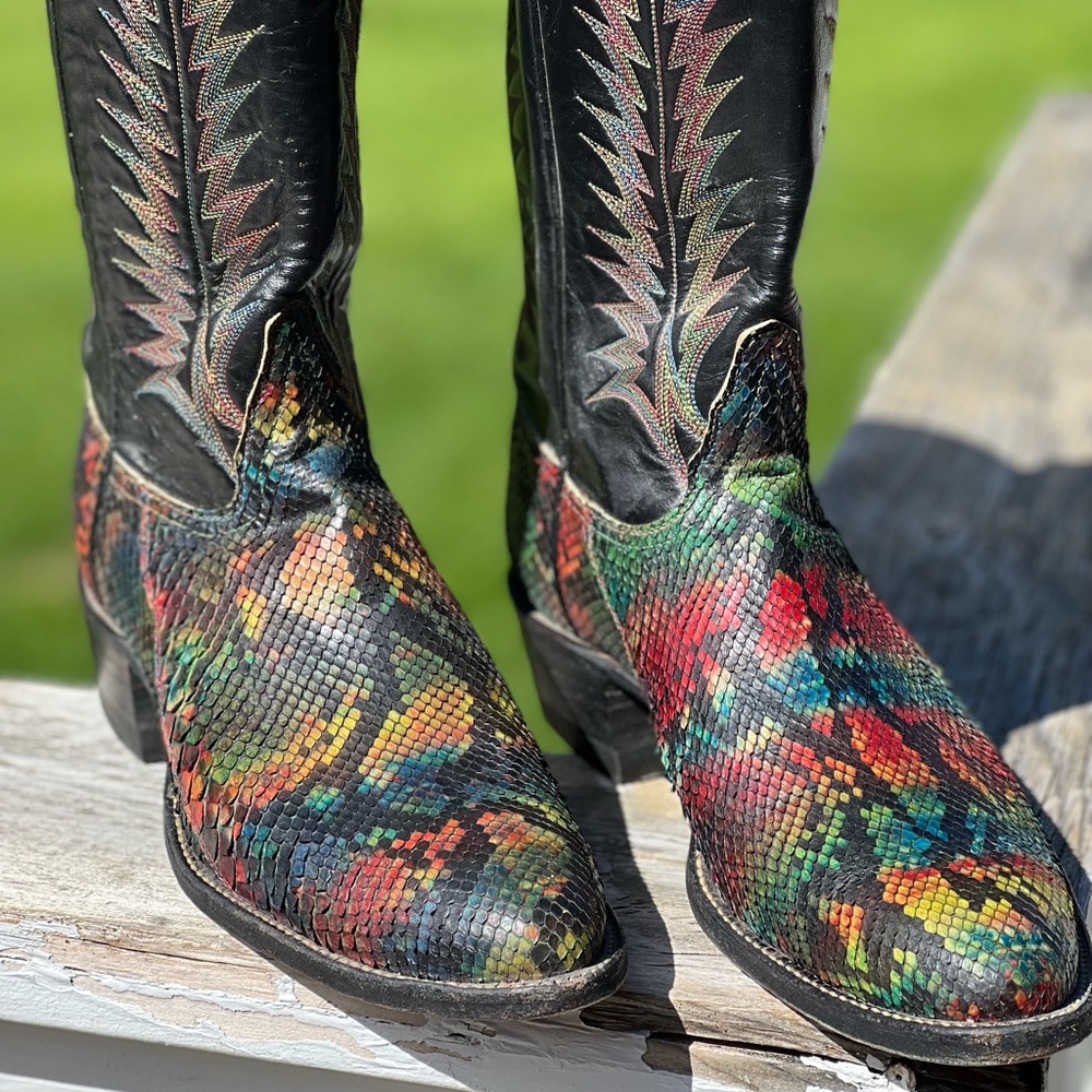 COPY - Rare Wild Tony Lama Gold Label Rainbow 9.5D.